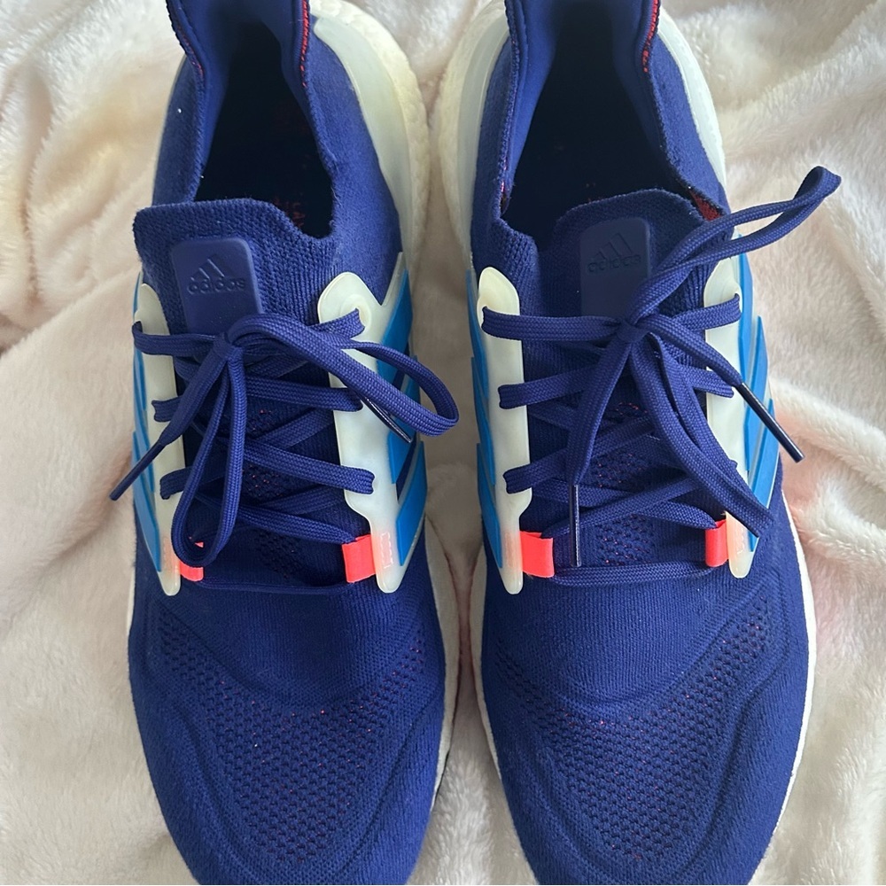Adidas Men’s Ultraboost Blue and White Sneakers Size 12.5